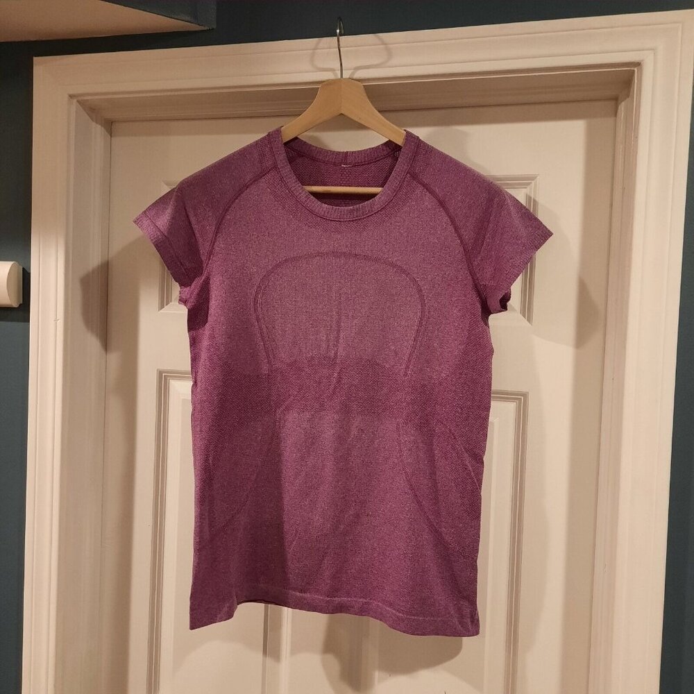 lululemon athletica Short Sleeve Tech Tee in Heathered Purple